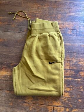Nike Olive-Toned Fleece Joggers with Black Swoosh